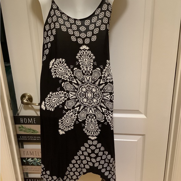 Beach Cover or summer dress spaghetti straps black white Assemetrical si… - Picture 13 of 13